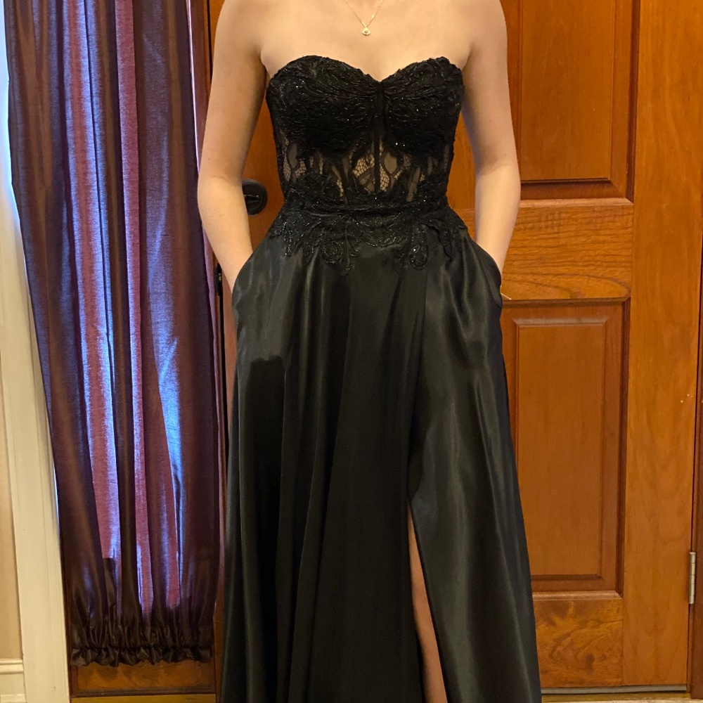 Black satin prom/bridal/special occasion dress - Size 0